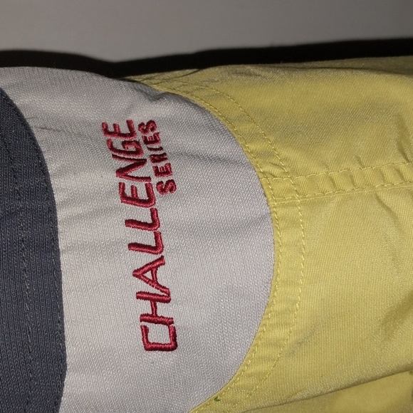 Columbia "Challenge Series" Full Zip Woman's Small Jacket W/ Hood Yellow/Gray - Picture 5 of 11